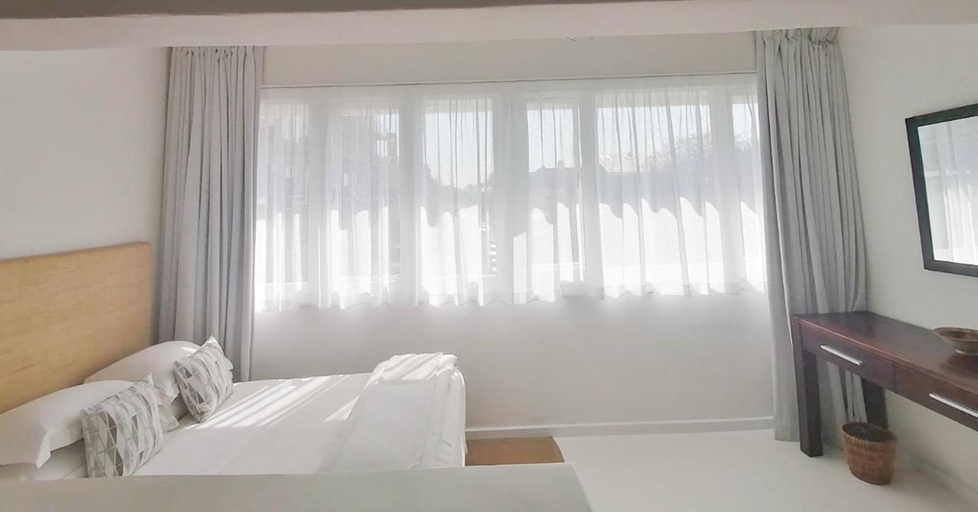 Portswood Mews - Chic White Studio Apartment Green Point Cidade Do Cabo Exterior foto